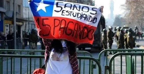 Agenda Corta de Fin a los abusos por estudiar y condonación total de la deuda